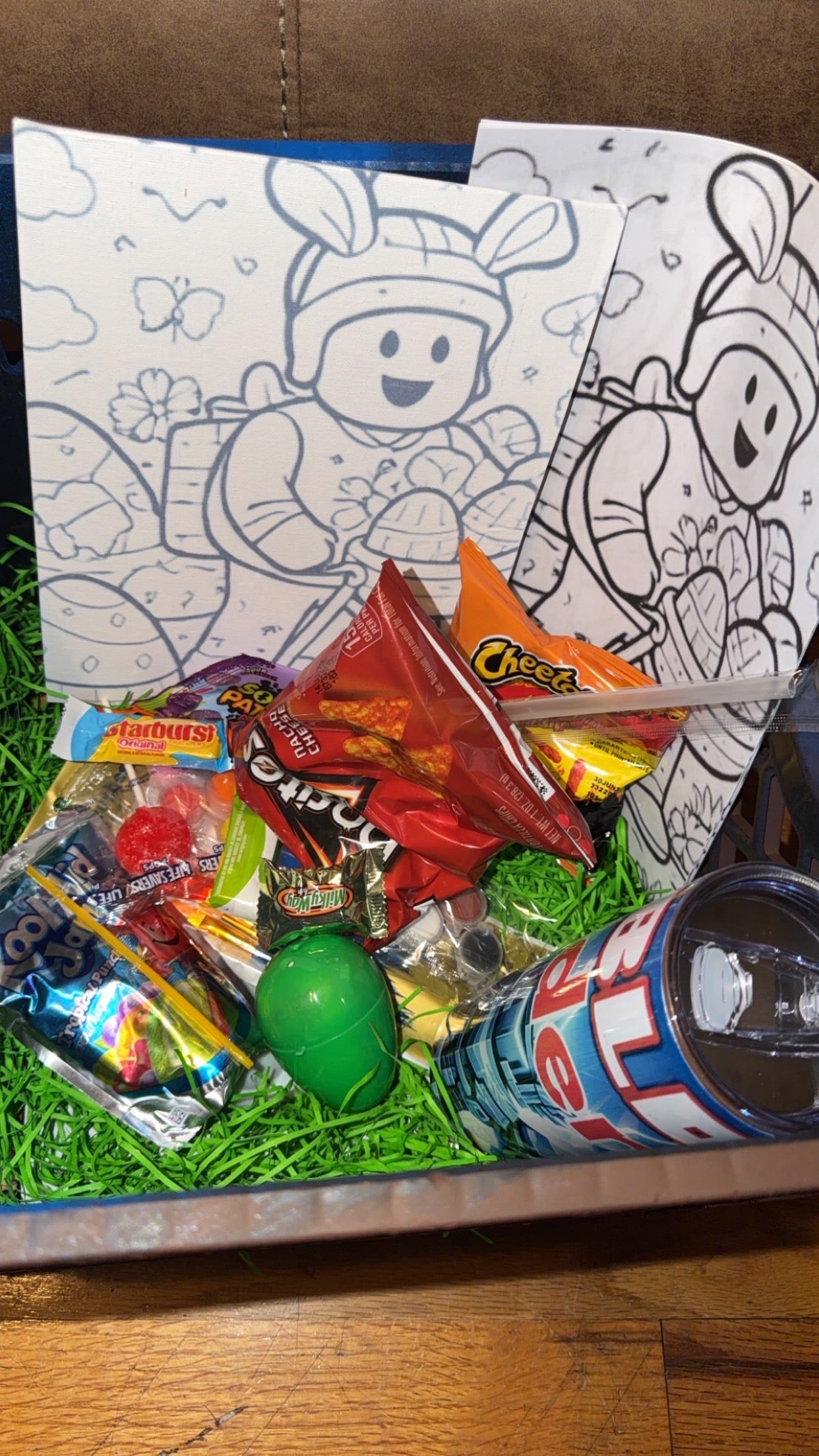Uncomin Gift Crate