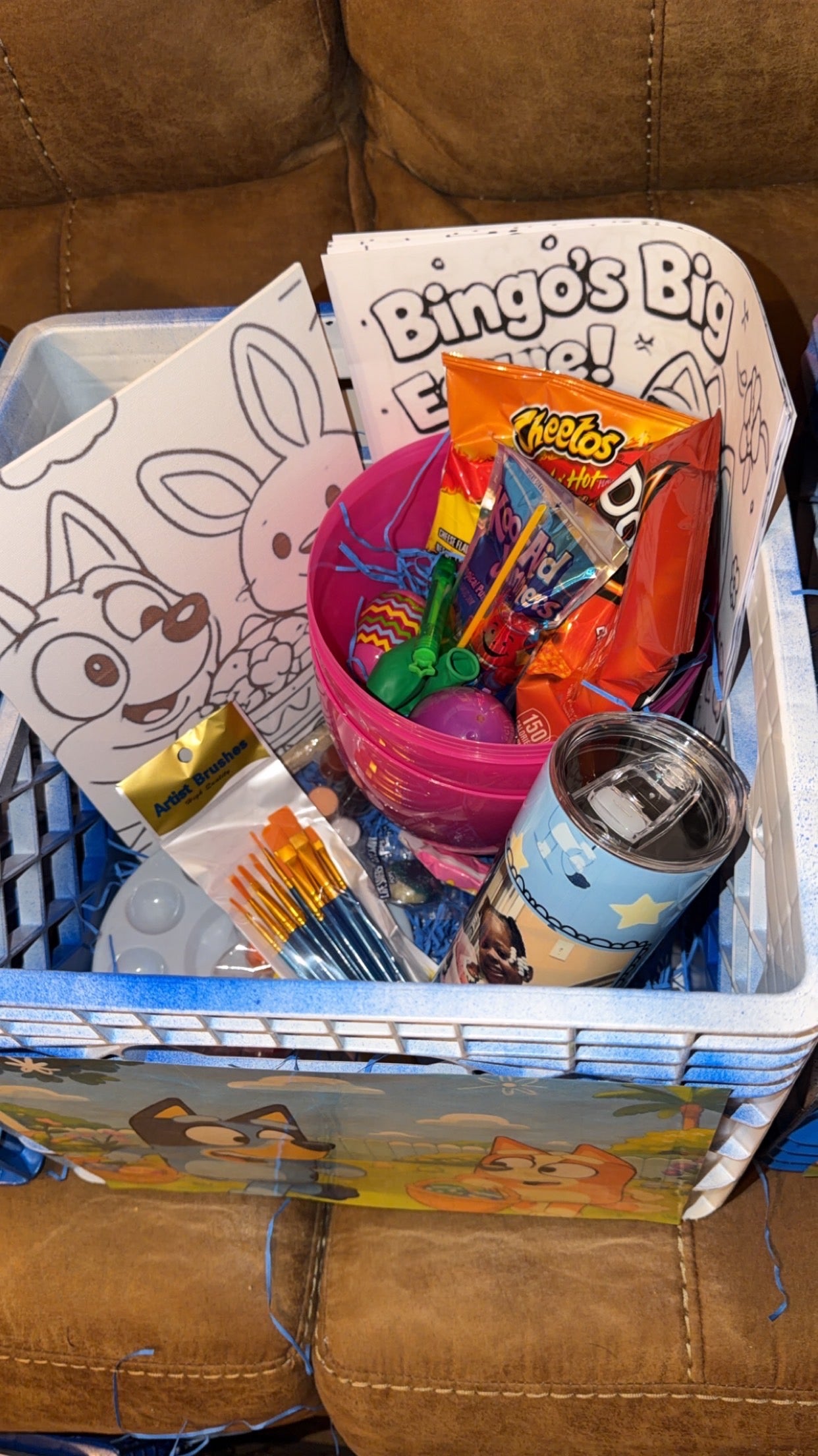 Uncomin Gift Crate