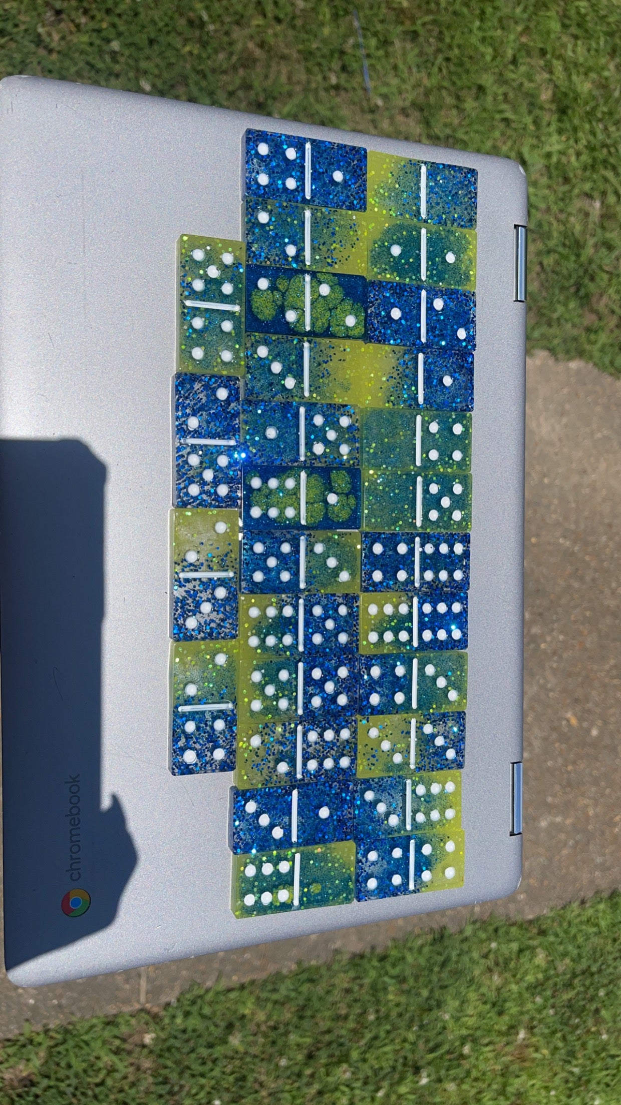 Dominoes Set
