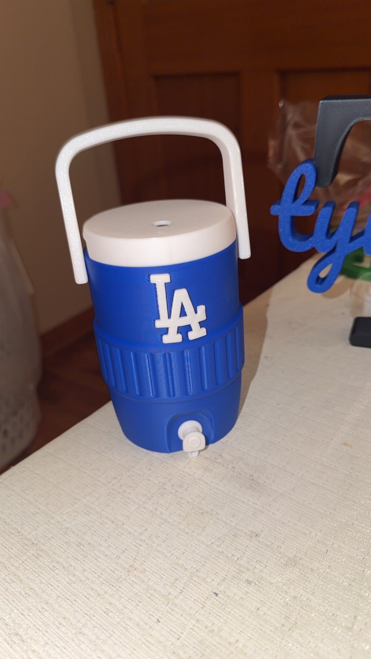 LA Dodgers Can Holder