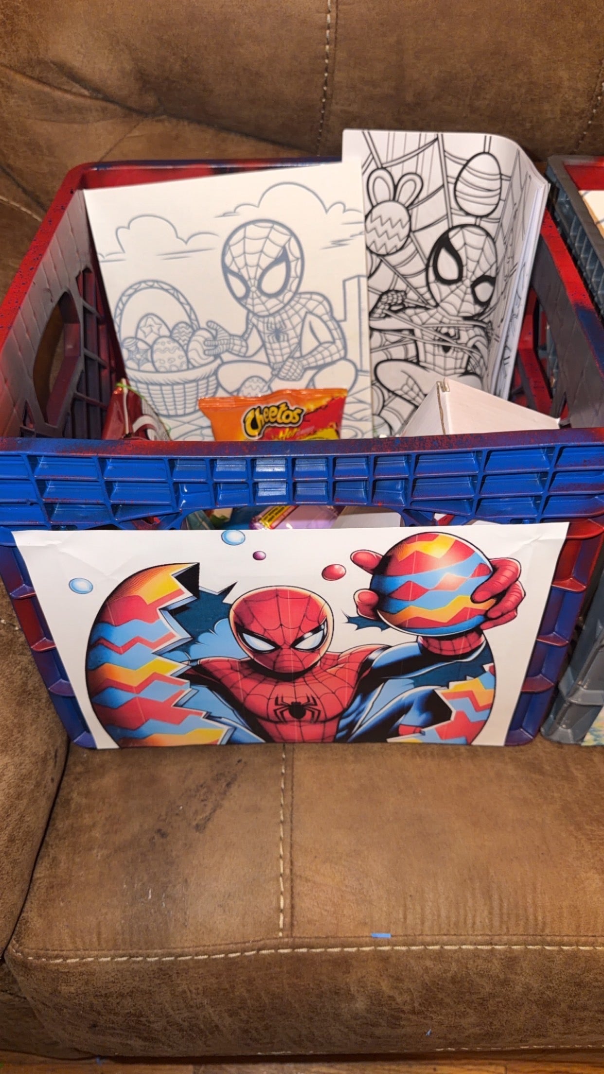 Uncomin Gift Crate