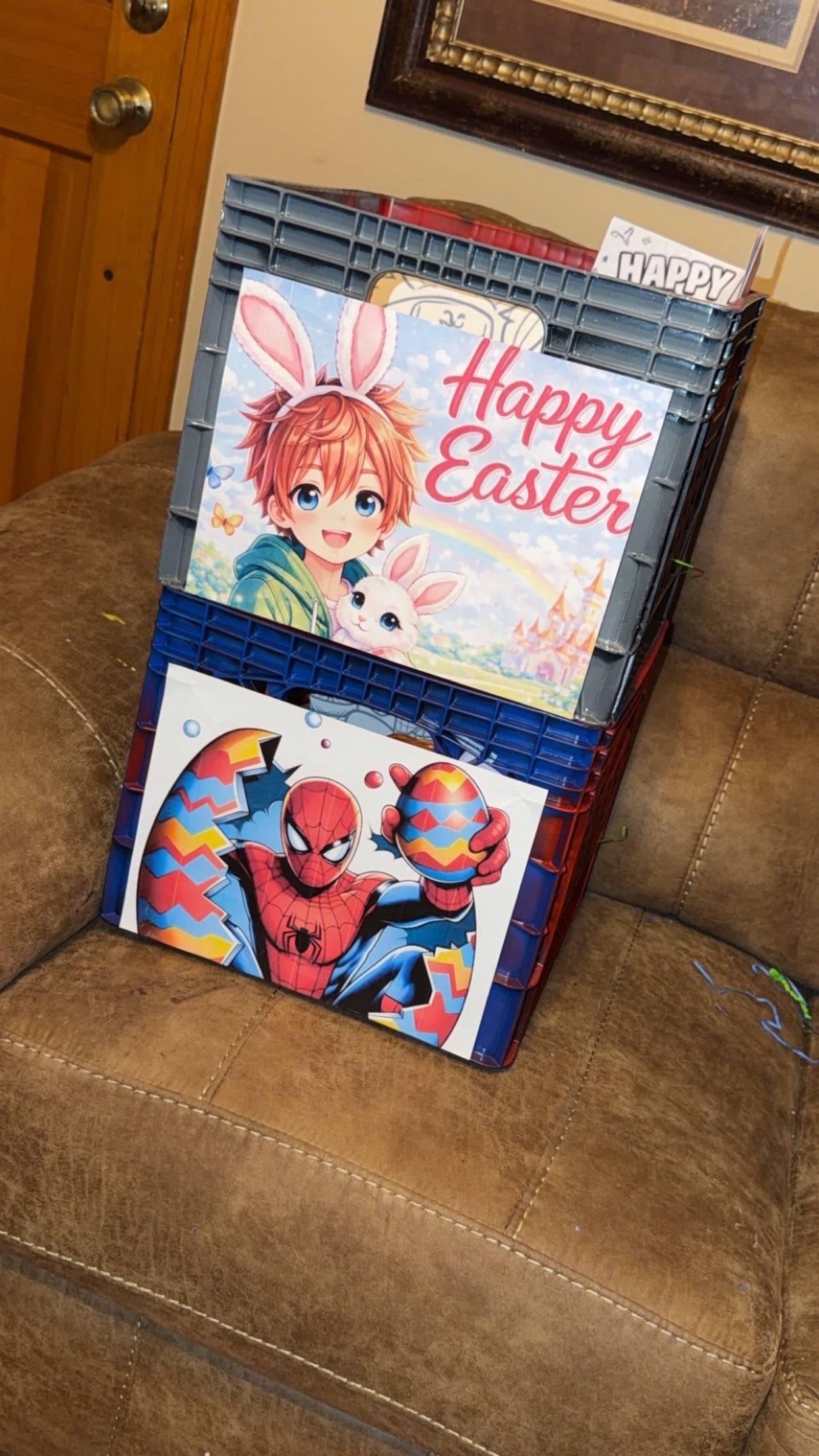 Uncomin Gift Crate
