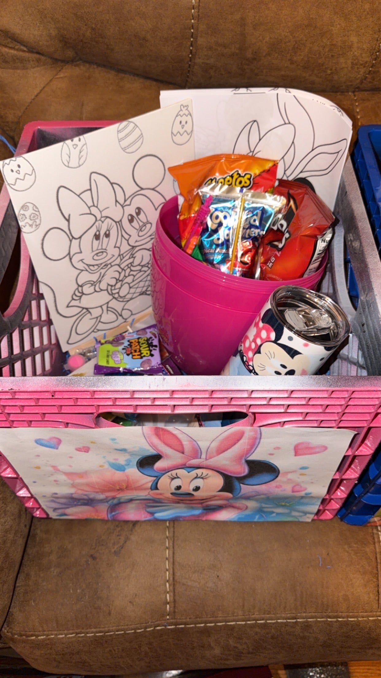 Uncomin Gift Crate