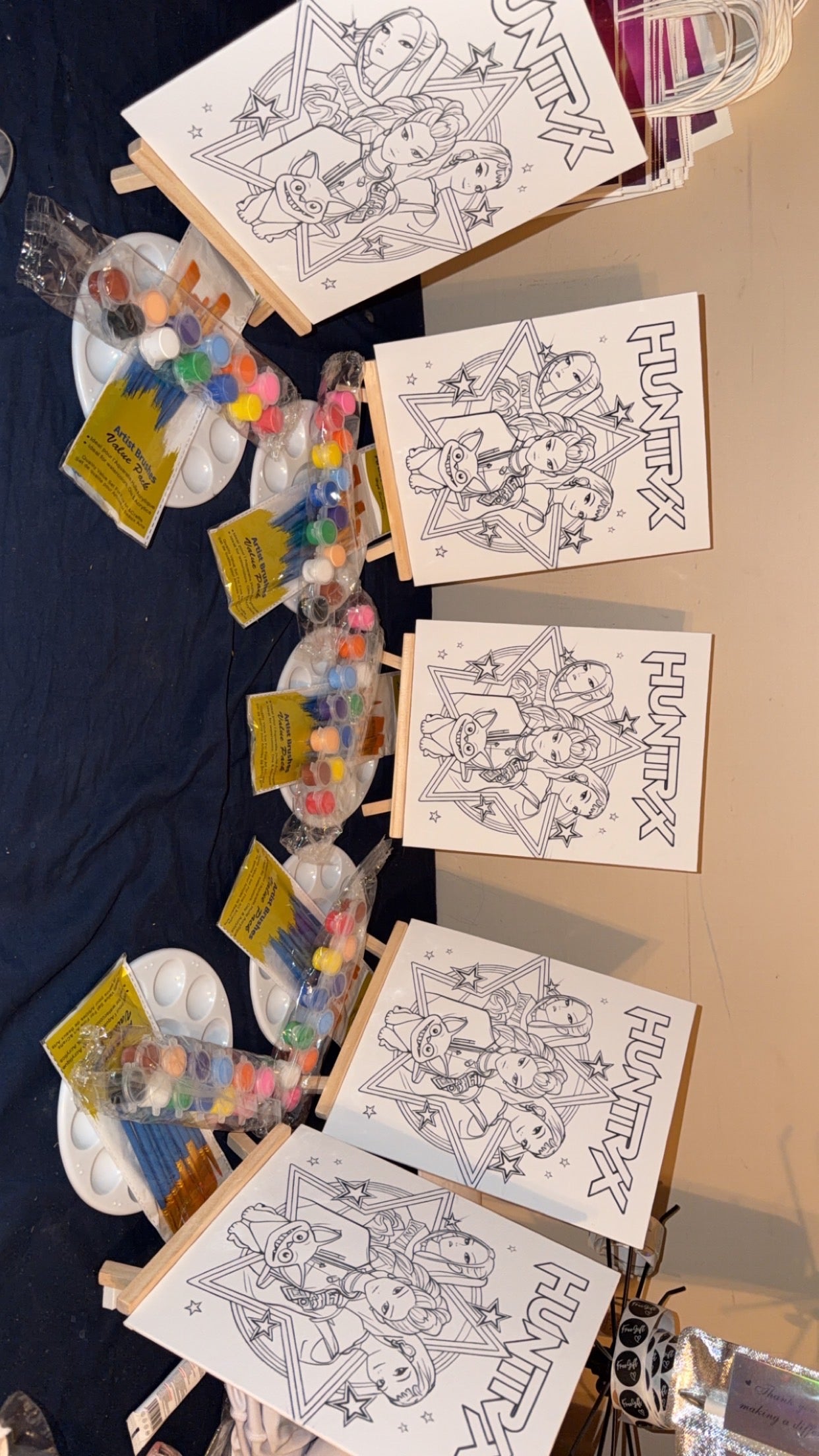 Canvas Party Set