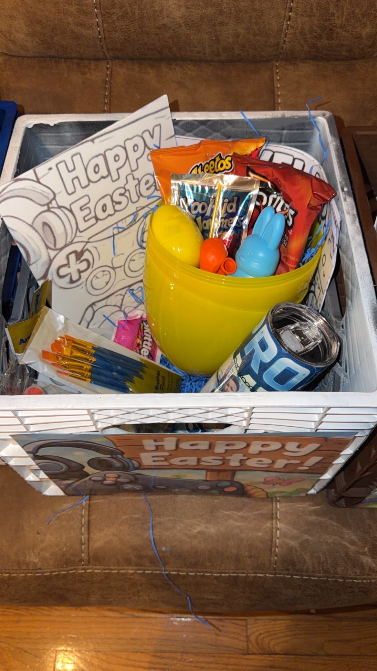 Uncomin Gift Crate