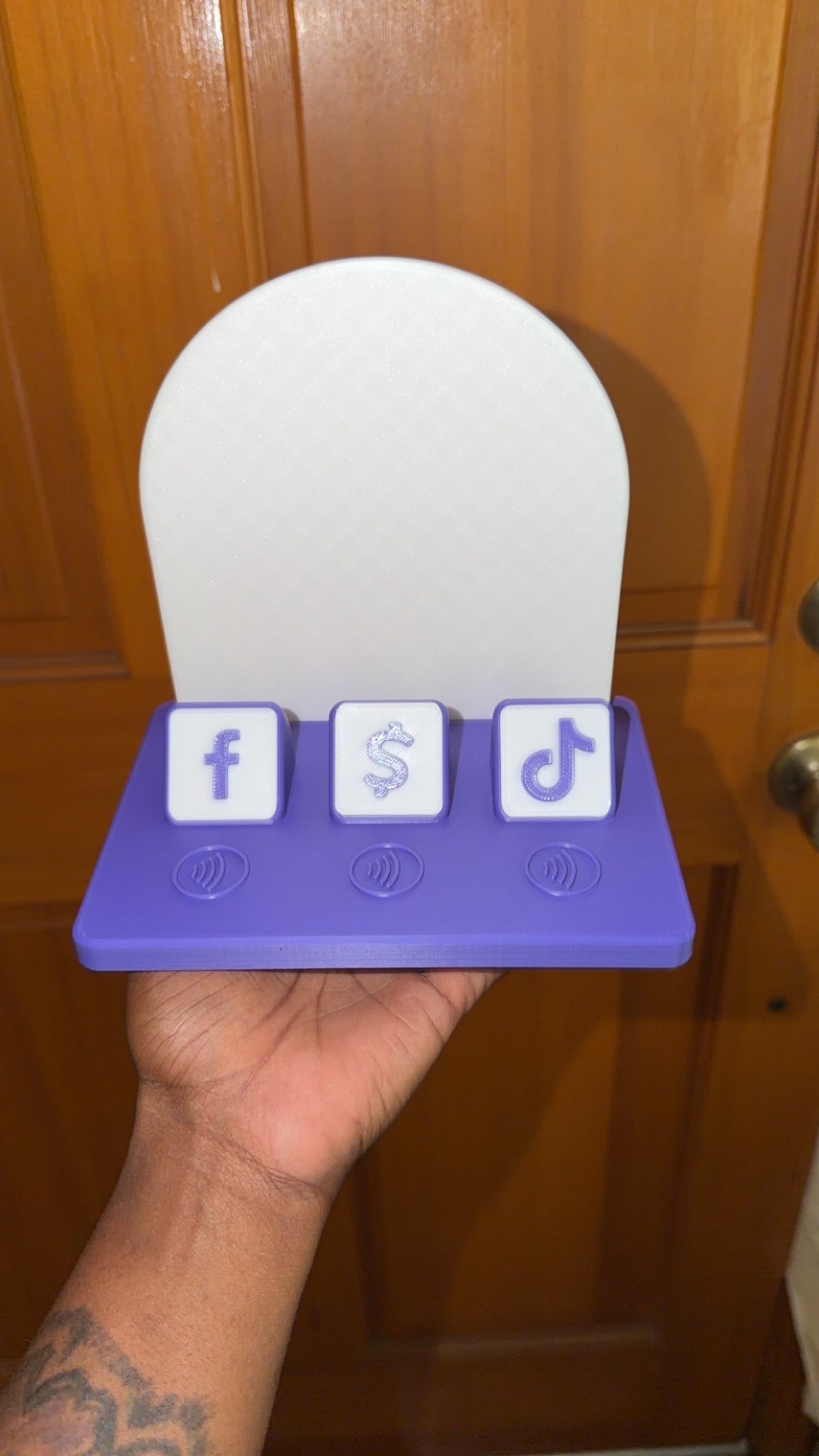 Tap To Scan Sign