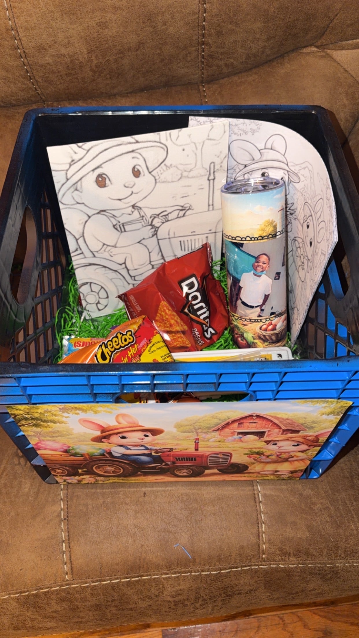 Uncomin Gift Crate